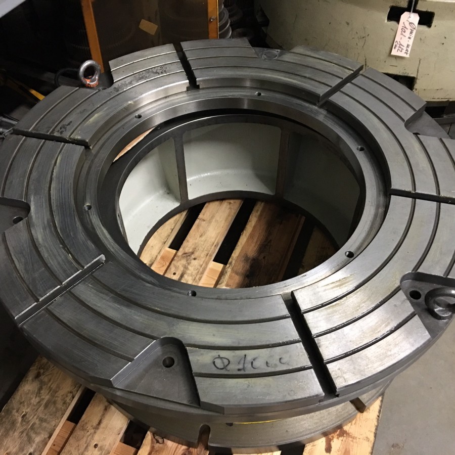 Used Table and top table - Diameter 1000 mm