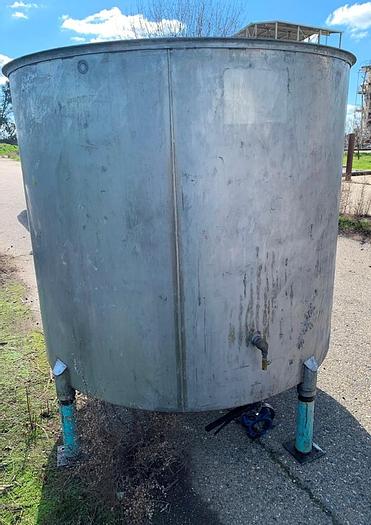 Used Tank, 650 Gallon, S/st, OT/CB, 60" x 56" #S743642