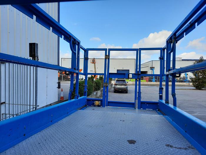 Used 2017 Genie GS3369RT