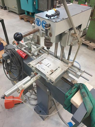 Gebraucht Türbandbohrmaschine Elumatec TBM 126