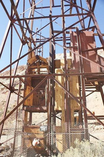 Used Head Frame and Cheav Wheels for Mine Shaft