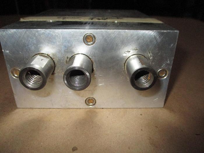 Used CEMCO 3-SPINDLE FIXED CENTER BORING HEAD 