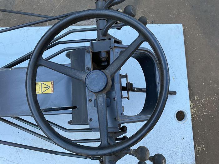 Usado Pedestal painel controle hidráulico motoniveladora Volvo G940