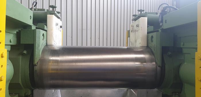 Used 1990 Yi-Tzung (Taiwan) 36in wide x 14in diameter Two Roll Mill