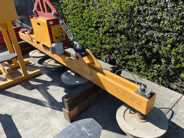Used Caldwell Vacuum Lifter Model Univac 1500 #5789