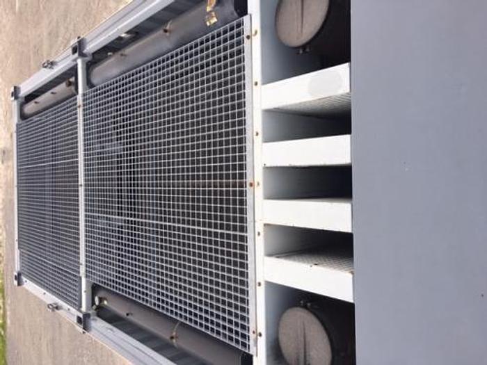 Used 2.04 MW 2002 Used Cummins QSK60G6 Diesel Generator