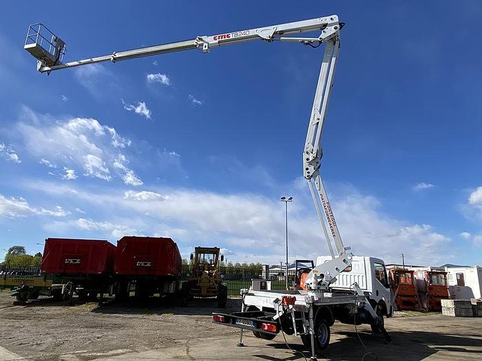 Usato 2012 RENAULT MAXITY CON PIATTAFORMA CMC TB 240