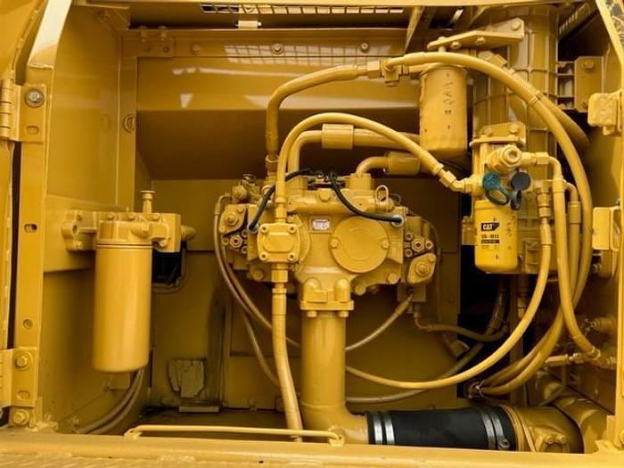 Used 2006 CAT 325DL with HYD Thumb