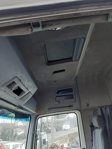 Gebruikt 1999 MERCEDES BENZ 1840 , 3 PEDALS , euro 2