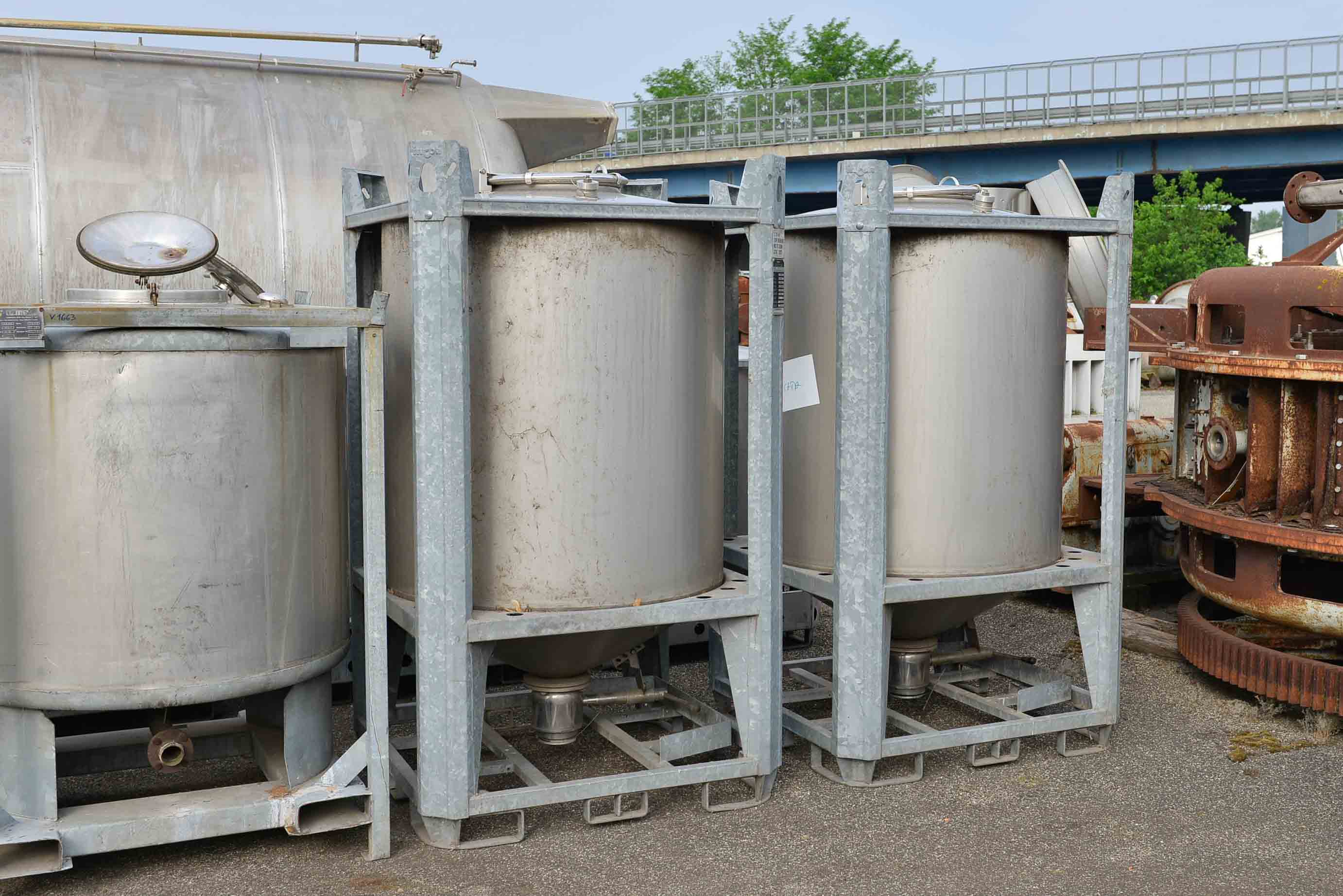 Used V1664