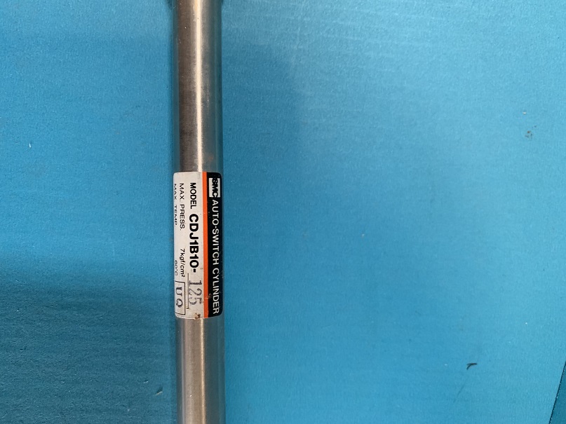 Used SMC Auto Switch Cylinder CDJ1B10-125