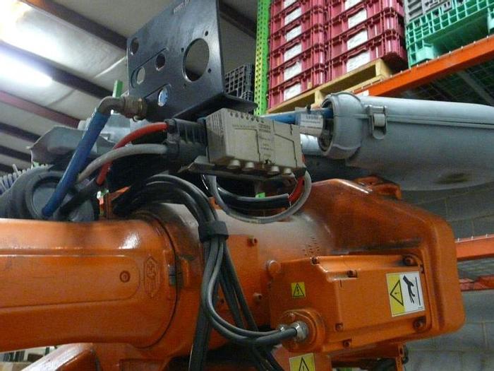 Used ABB IRB 6640-235/2.55 CNC 6 AXIS ROBOT WITH IRC 5 CONTROLLER