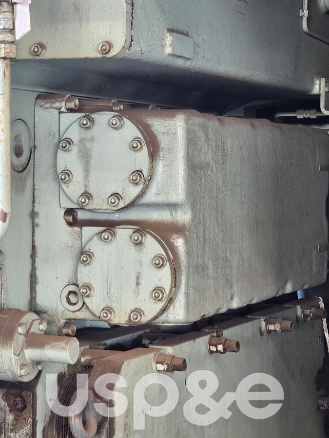 2.6 MW 2009 New STX Man 8L27/38 HFO Generator Set