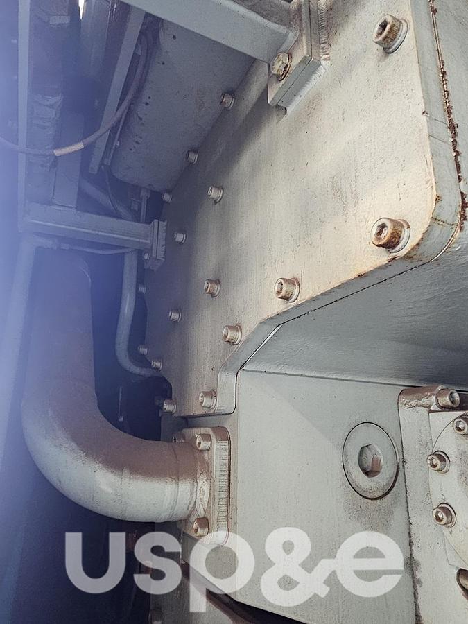 2.6 MW 2009 New STX Man 8L27/38 HFO Generator Set