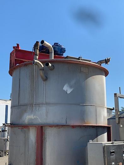 Used Fran Rica 1200 Gallon Vertical Agitated Stainless Steel Tank