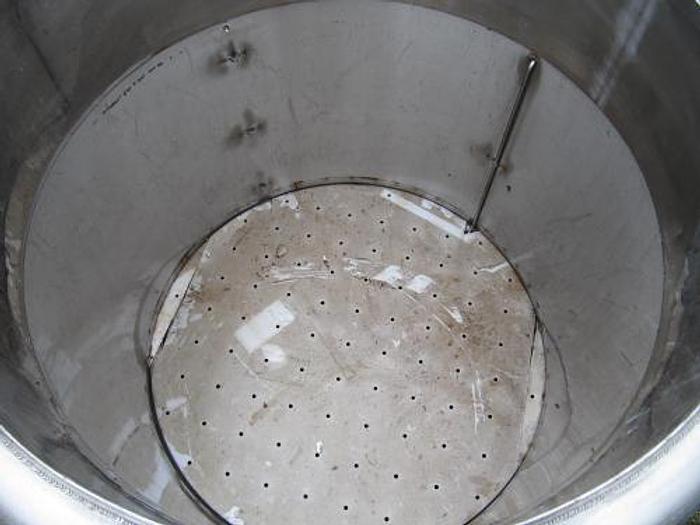 Brugt 850 liters rustfrit kar med thermokappe.