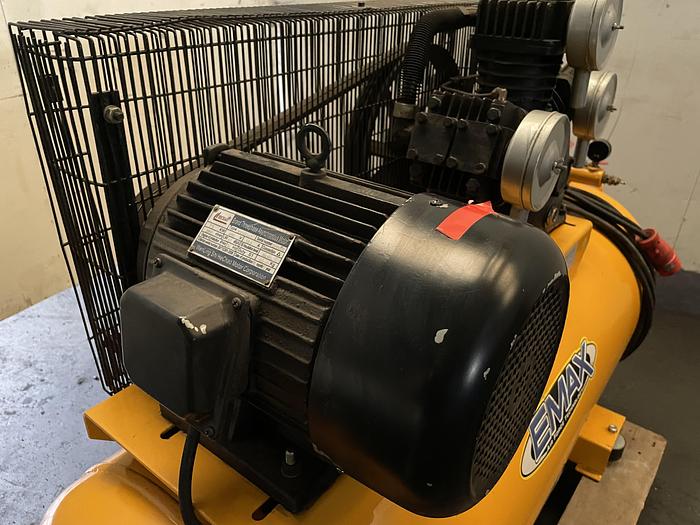 Gebruikt Emax TL 100300