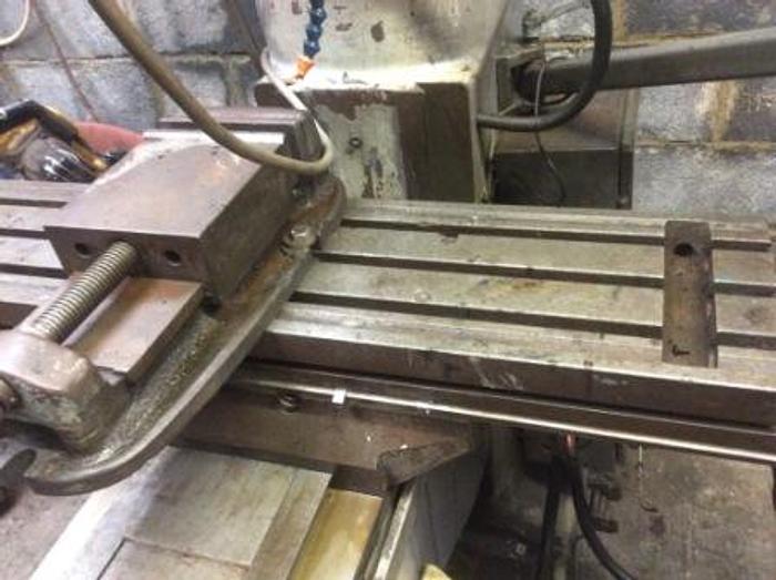 Used 1982 Bridgeport Series 1 Manual Milling Machine.