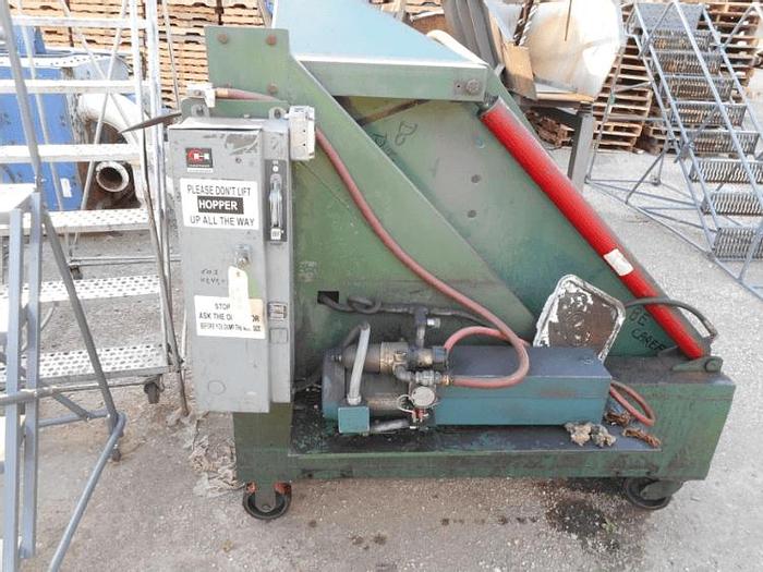 Used PORTABLE DUMPER ON CASTERS