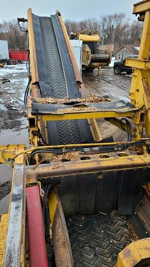 Used 2005 Vermeer TG525 tub grinder