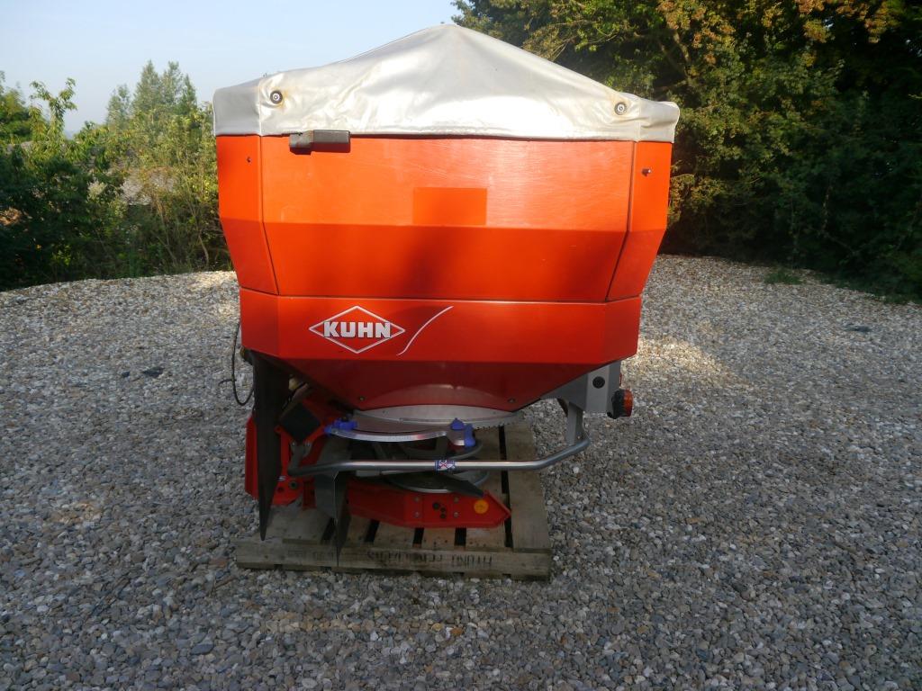 Used Kuhn Axis 40.1 W Fertiliser Spreader