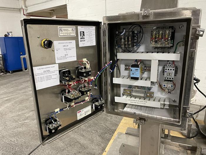 Used 40 GALLON ROSS TRIPLE MOTION VACUUM MIXER WITH DISCHARGE RAM - S/S - VACUUM - JACKETED