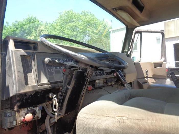 Used 1989 International 2674