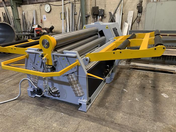 UZMA 4 roll Hydraulic bending rollers 3mm - 22mm  1050mm - 4000mm
