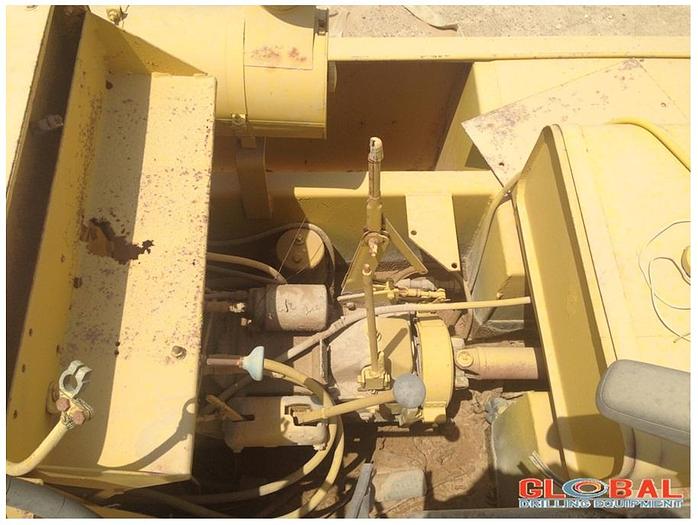 Used Item 0801 : 1978 Bros Pneumatic 9-Tire SP-3000 Roller