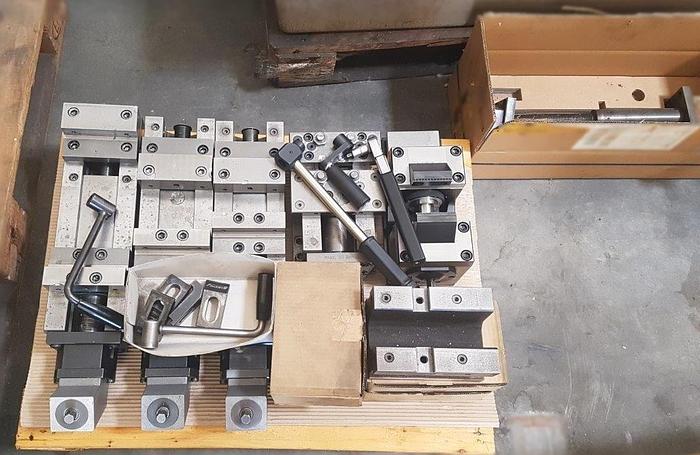 Used   5-Axis CNC Universal Vertical Machining Centre - MIKRON HPM 1350U - 2008 /12