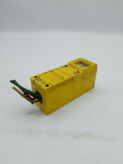 Used BANNER SBLV1 SCANNER BLOCK MULTI-BEAM photoelectric