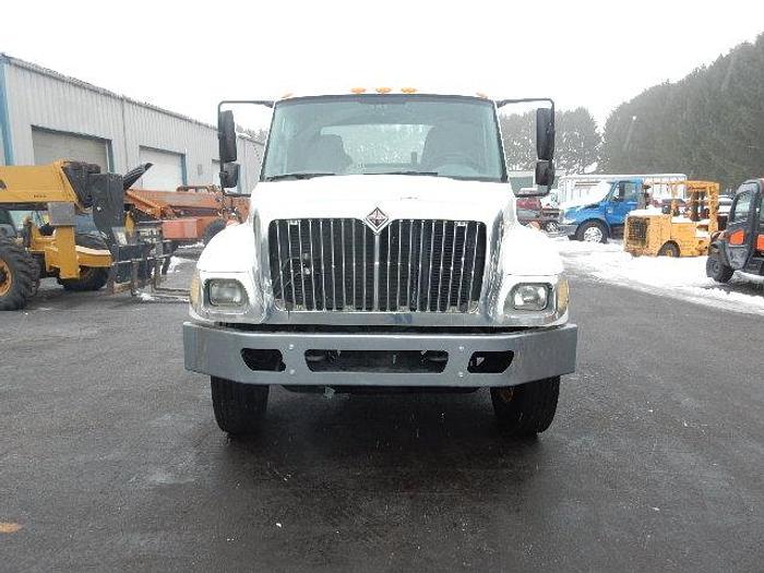 Used 2003 International 7400