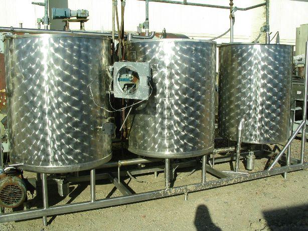 Usado 200 GALLON CIP TANK - 3 TANK SET