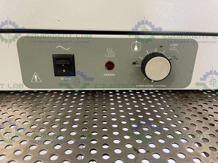 Used VWR  Model 1500E Bench Top Incubator +5 to 70°C, 1 Cu Ft., 120V