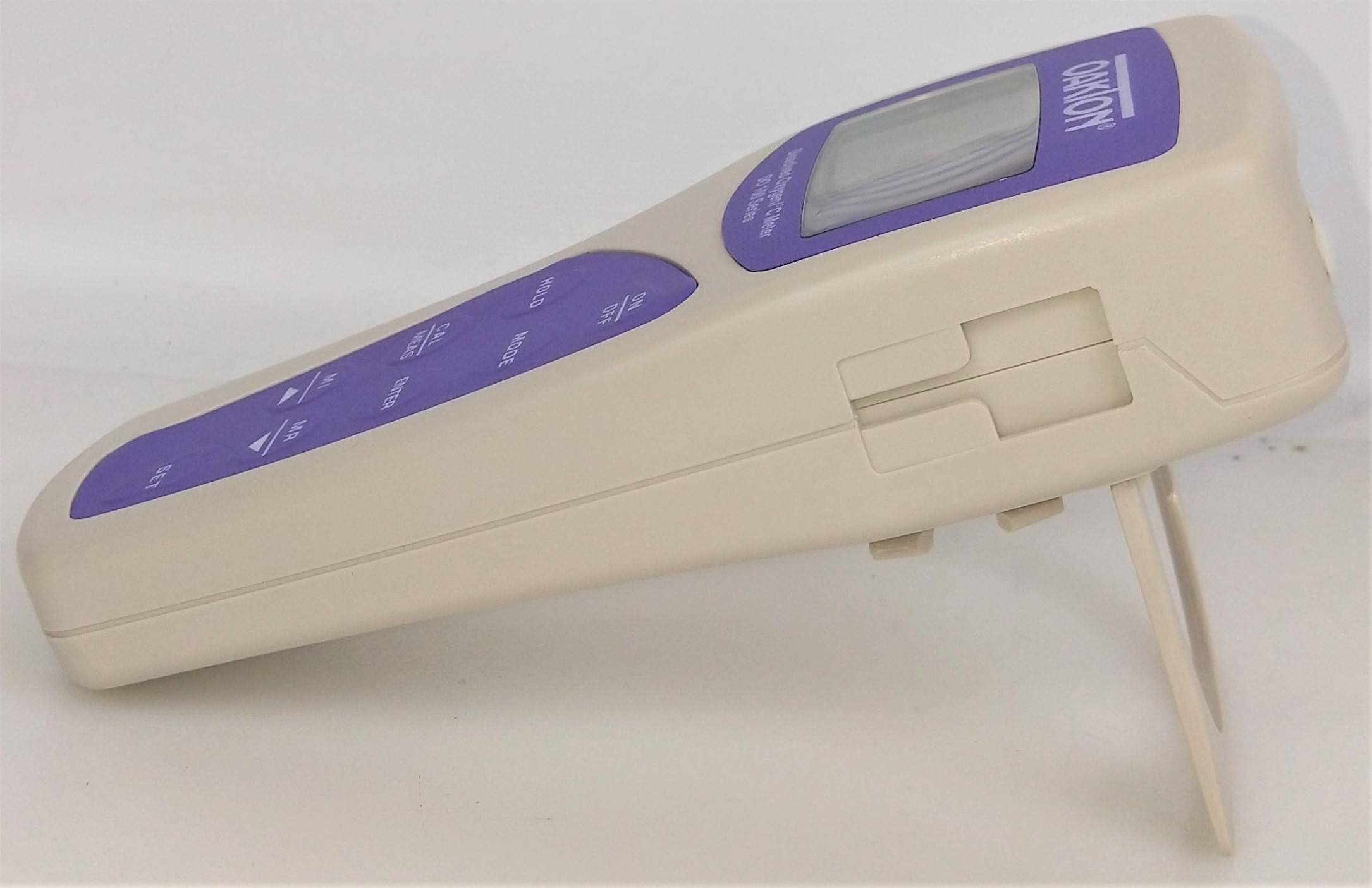 New Open Box Oakton DO 100 Series Portable Dissolved Oxygen Meter with 50-Ft Cable and Probe