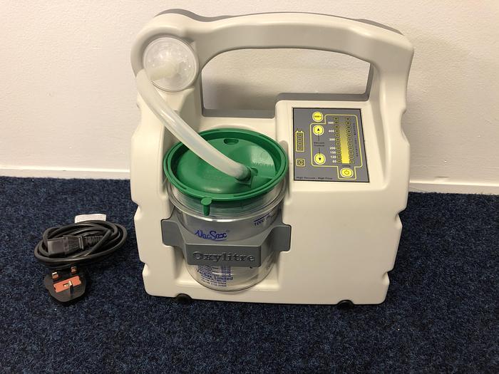 Used Oxylitre Portable Suction Petite Elite
