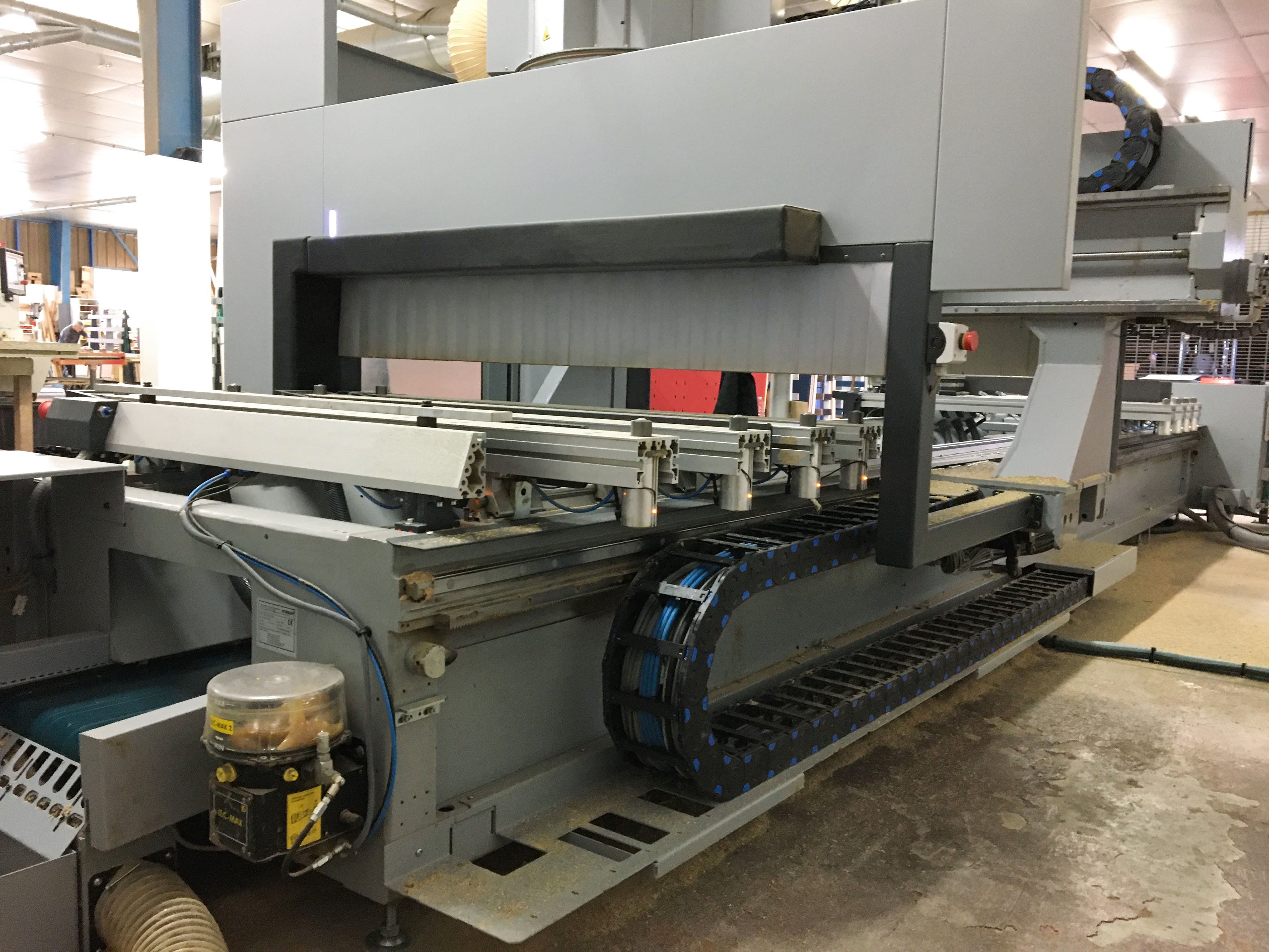Used Format 4 Profit H 350 - CNC Machining Center - 2016