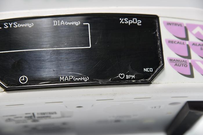 Used GE Medical Mini-Torr + Plus Patient Monitor Reference 6004001 - Minor Crack