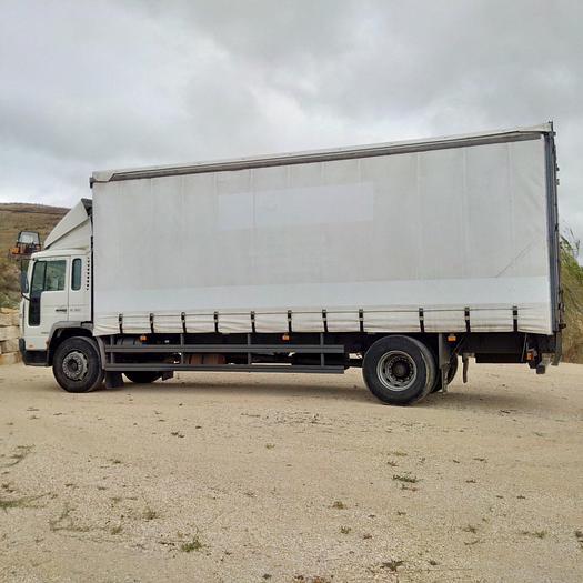 Usado 2001 Volvo  FL 250 19 ton