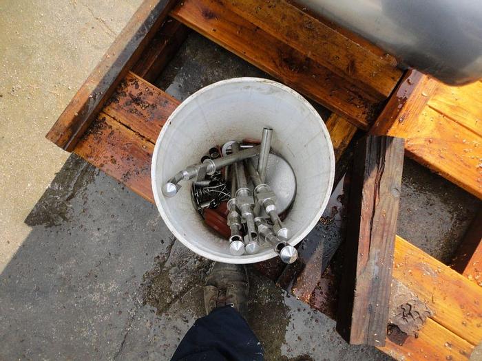 Used Filler, Bottle, 6 Valve, Federal, S/st, 1/2 HP #C736038