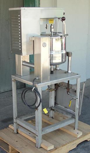 Used 5 GALLON (20 QT.) GROEN SELF CONTAINED AGITATED KETTLE - S/S