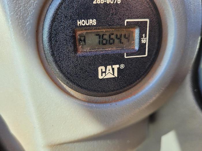 Used 2010 CAT CP76