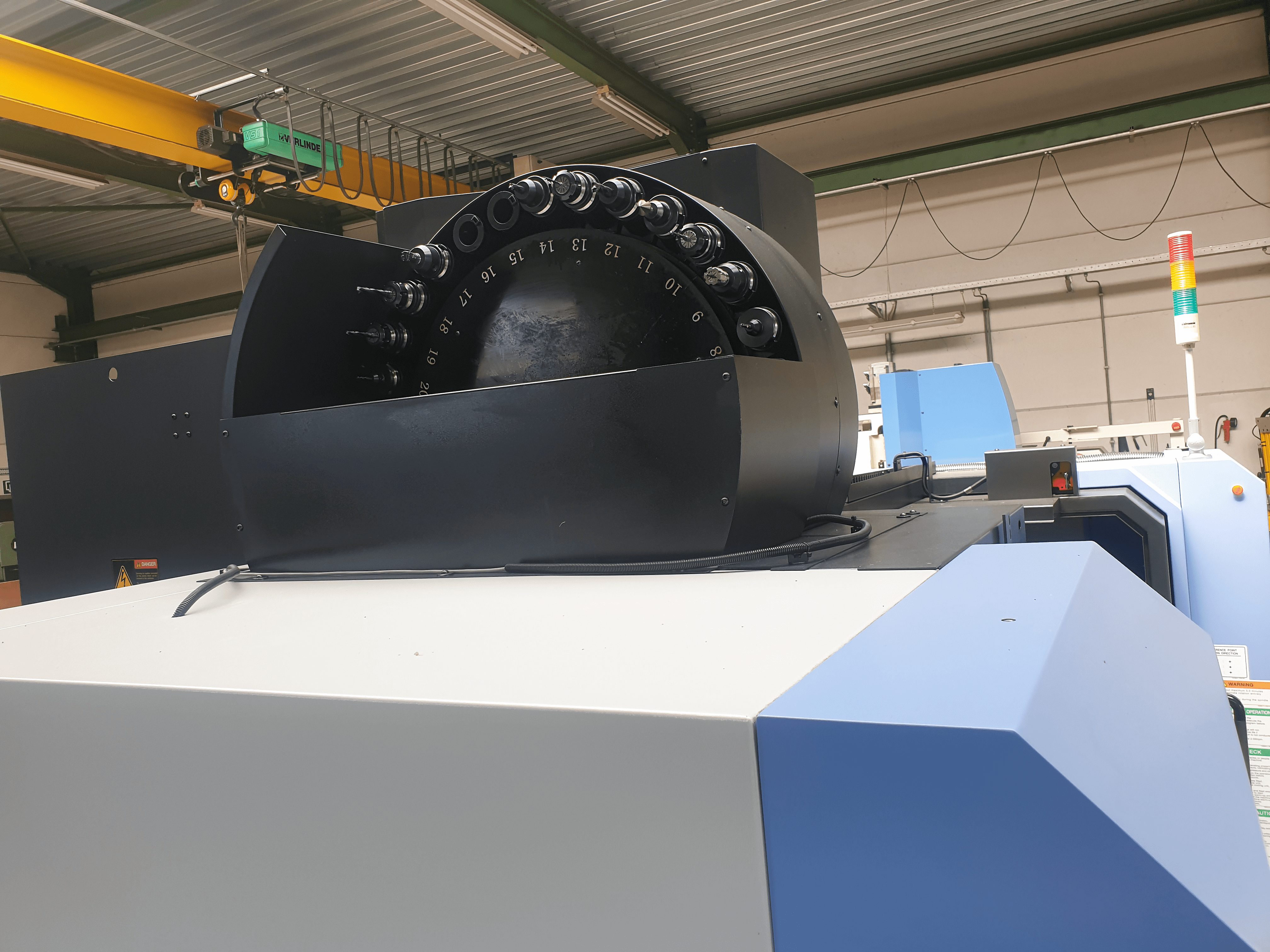 Used Doosan DNM 650 - Vertical Machining Center - 2013