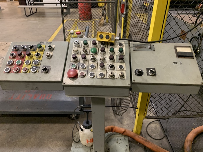 Used 1000 ton Danly 180"x80"  Press