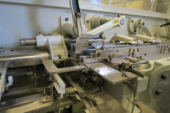 Used SIG CL CHOCOLATE BAR WRAPPER