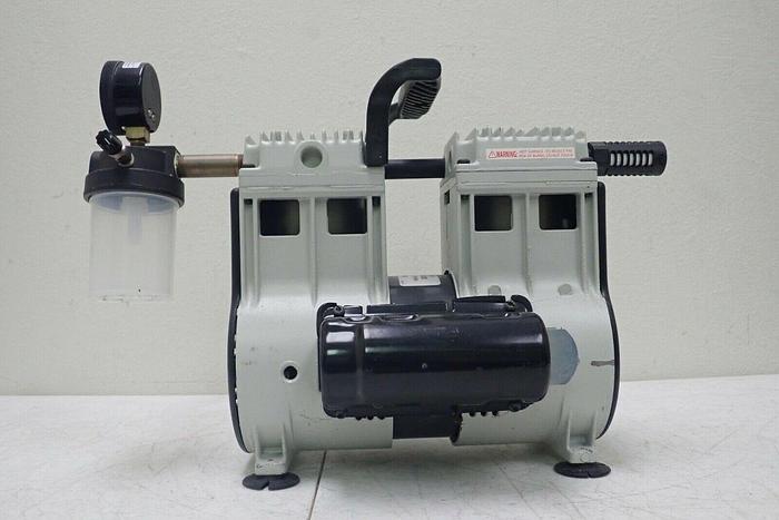 Used Welch 2581B-50 Piston Vacuum Pump, 115V 60Hz 4.0A 155752109805