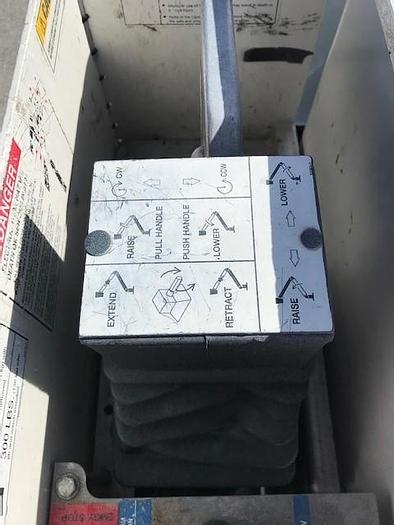 Used Versalift VST36I-MH 41ft Bucket Boom on a 2016 Ford F550 4x4 Reg Cab Truck - C605105