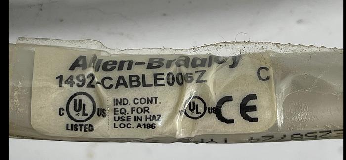 Used Allen-Bradley 1756-OB32/A 1492-CABLE006Z C