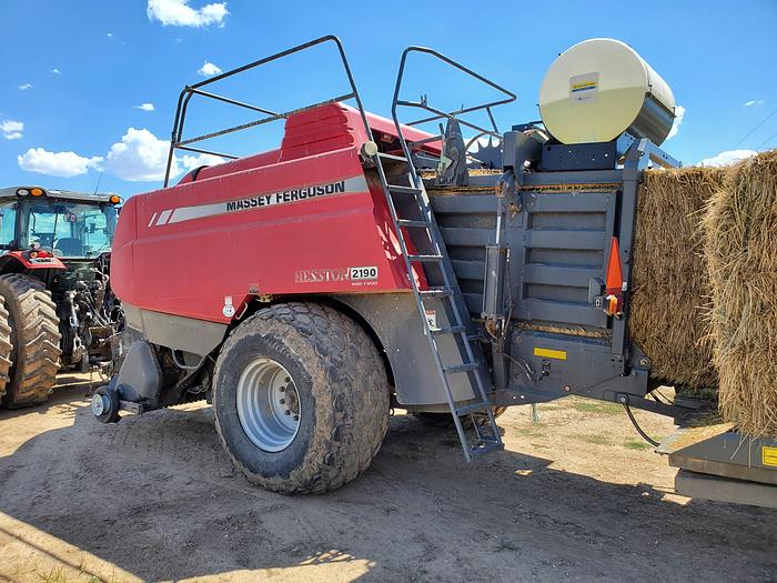 Used 2012 Massey Ferguson 2190 Baler w/ Accumulator