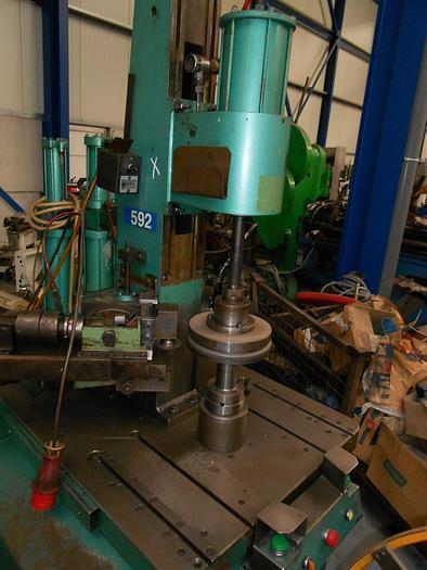 Gebruikt Cirkelsnijmachine MBM